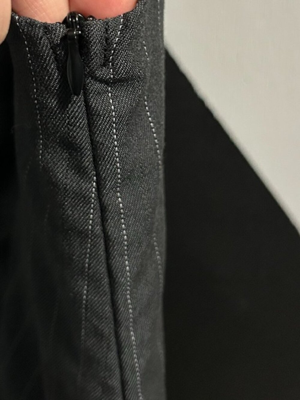 Sincerely Jules Black/White Pinstriped Vest/Pleated Skirt Mini Dress Junior's XL - Picture 5 of 11